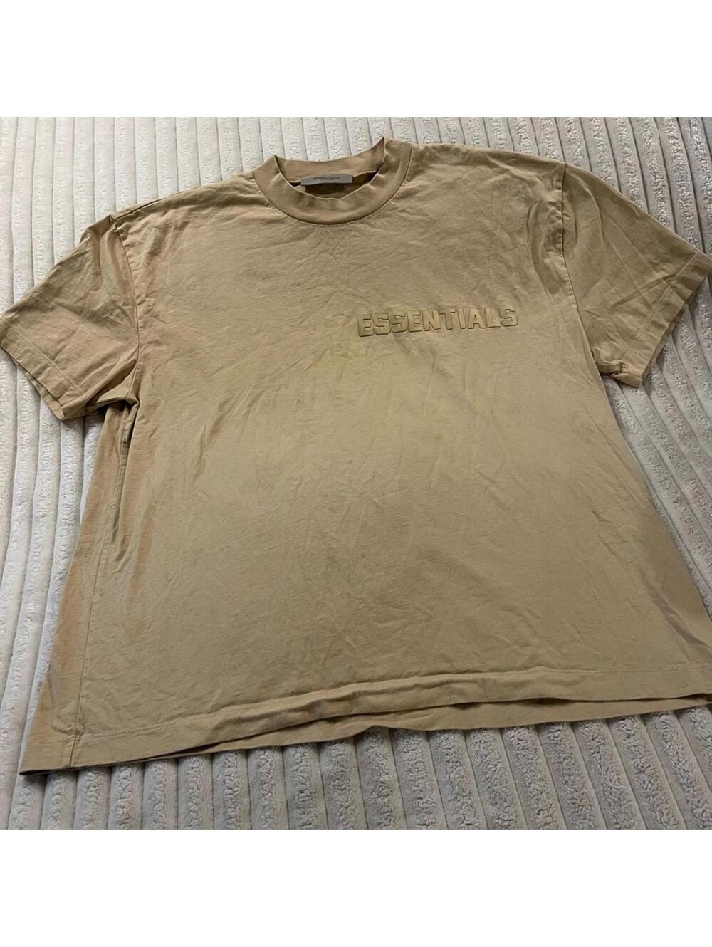 Essentials T-shirt Men’s Size XL Short Sleeves